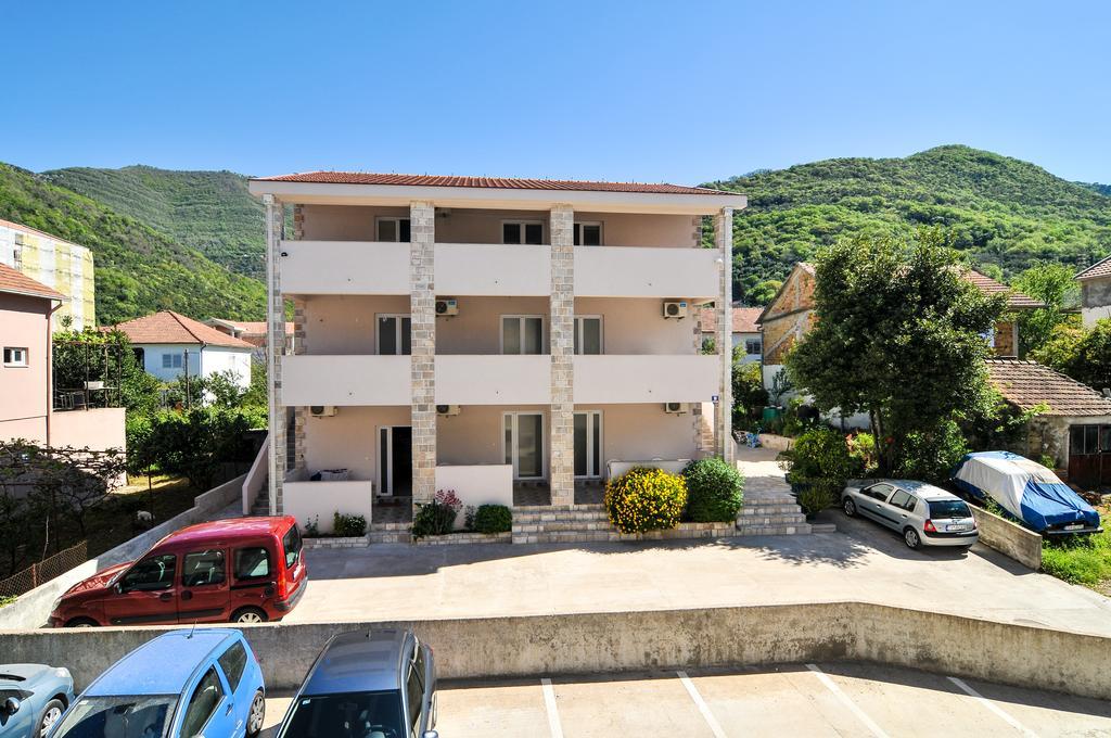 Apartments Samardzic Tivat Dış mekan fotoğraf